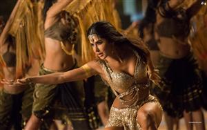 Katrina Kaif mesmerizes in a song from Thugs of Hindostan